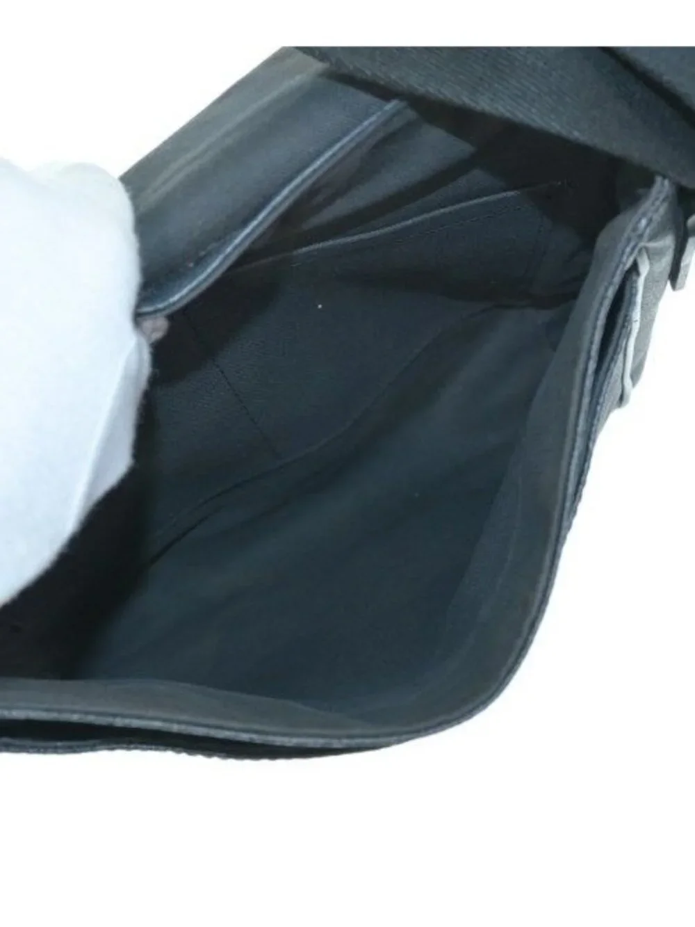 Louis Vuitton Shoulder Bag